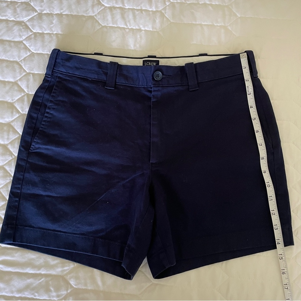 J. Crew Women’s 5in seam Dark Blue Flat Front Shorts Size 29​ - Picture 2 of 4